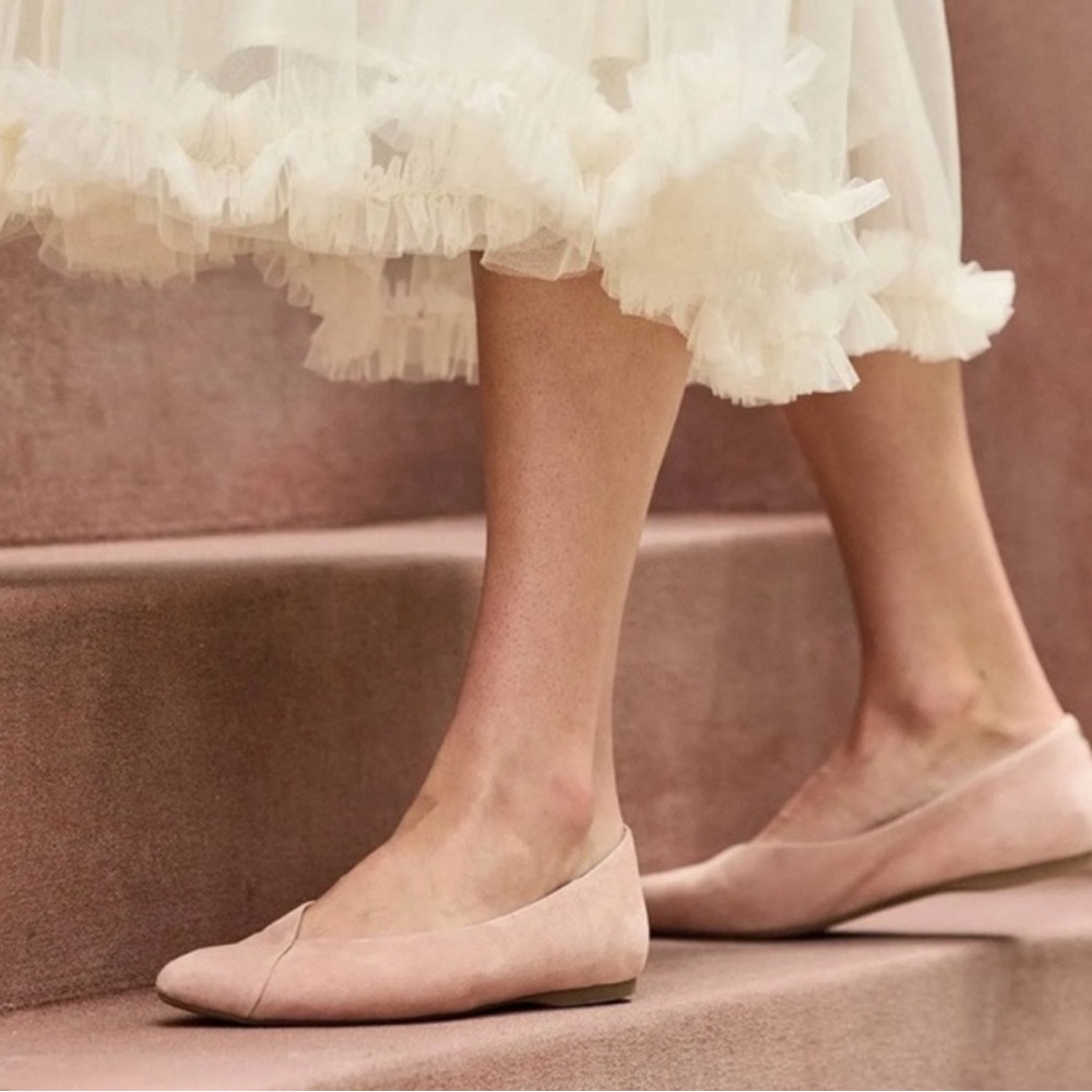 Birdies Goldfinch Pointed Toe Flat in Natural Pink